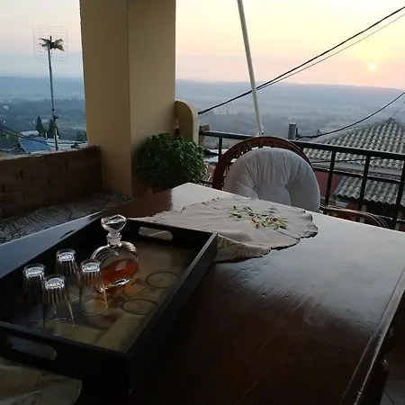 Corfu Ariandi Stone House بيت للعطل *